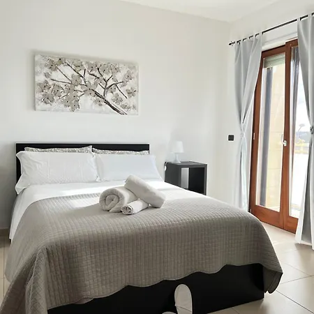 Terry's House Bed & Breakfast 4*